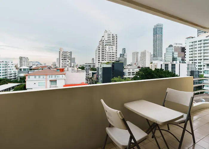 Jungle Dream King Bed Oasis With Balcony & High-speed Wifi 公寓 曼谷